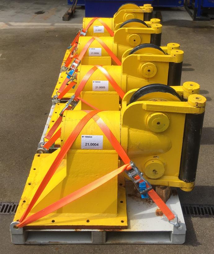 Model AE-3600-A-38 double sheave Swivelhead Fairleader