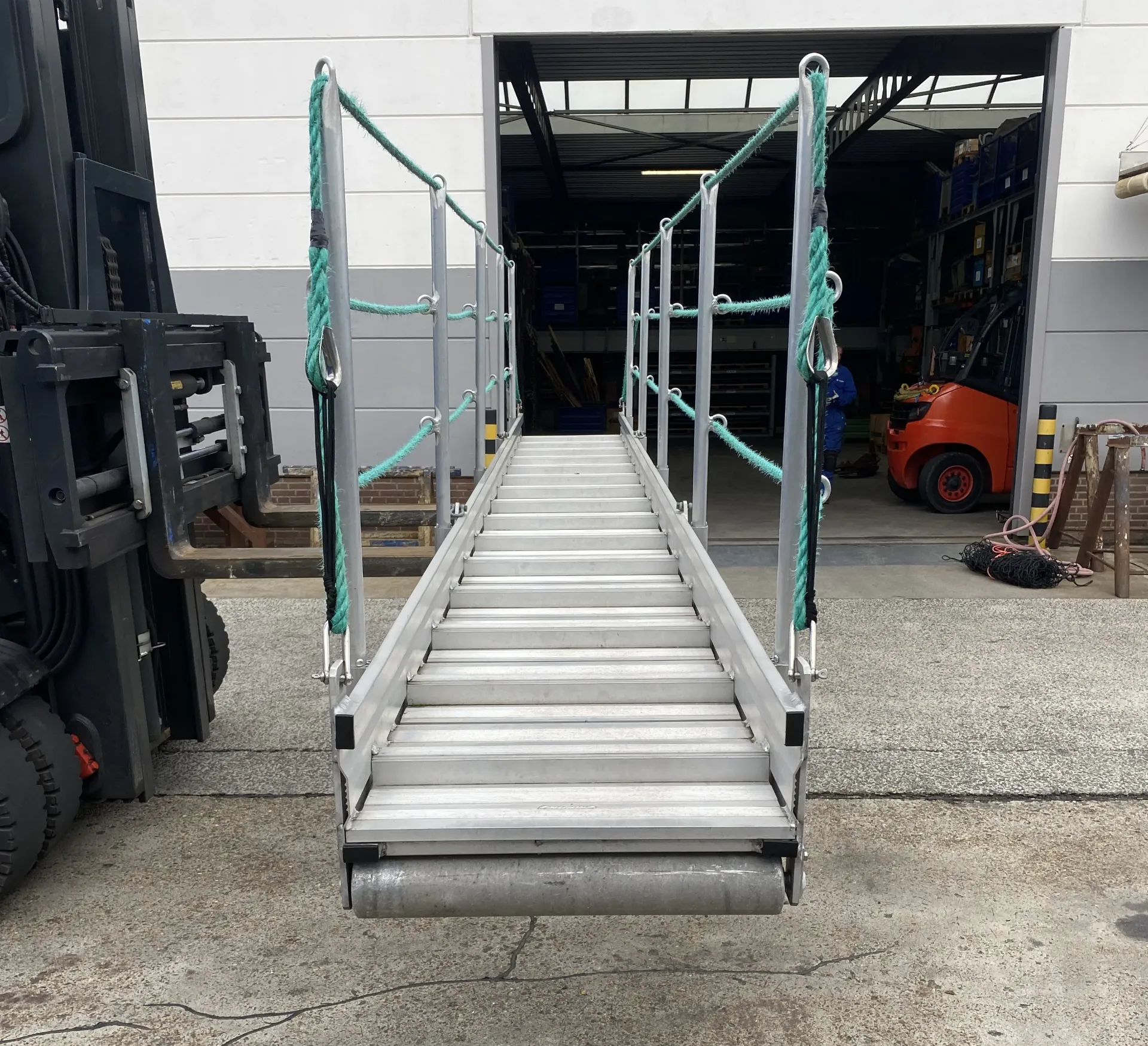 6 m aluminium gangway