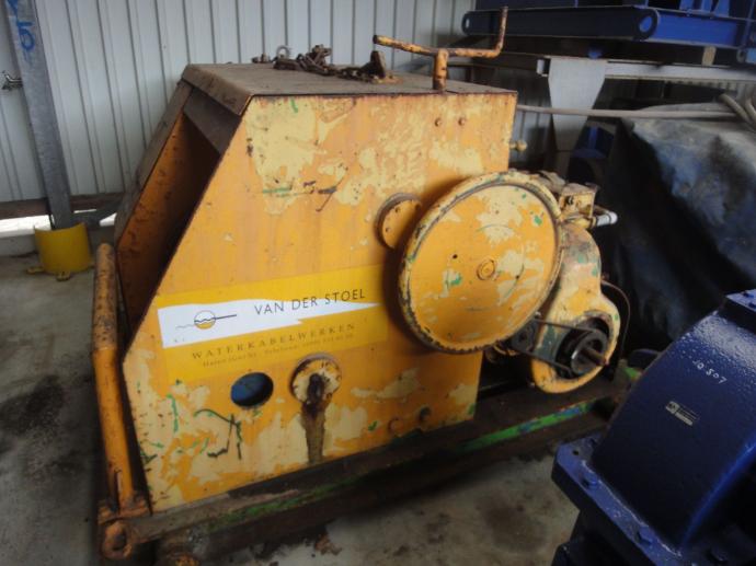 [5720] 5 ton model VHL50 diesel winch